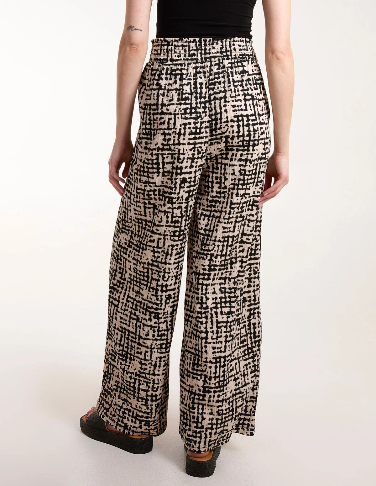 Shirred Waistband Wide Leg Trouser 4 Shirred Waistband Wide Leg Trouser - Image 4
