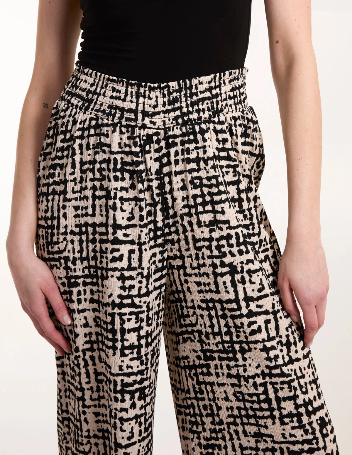 Shirred Waistband Wide Leg Trouser 3 Shirred Waistband Wide Leg Trouser - Image 3