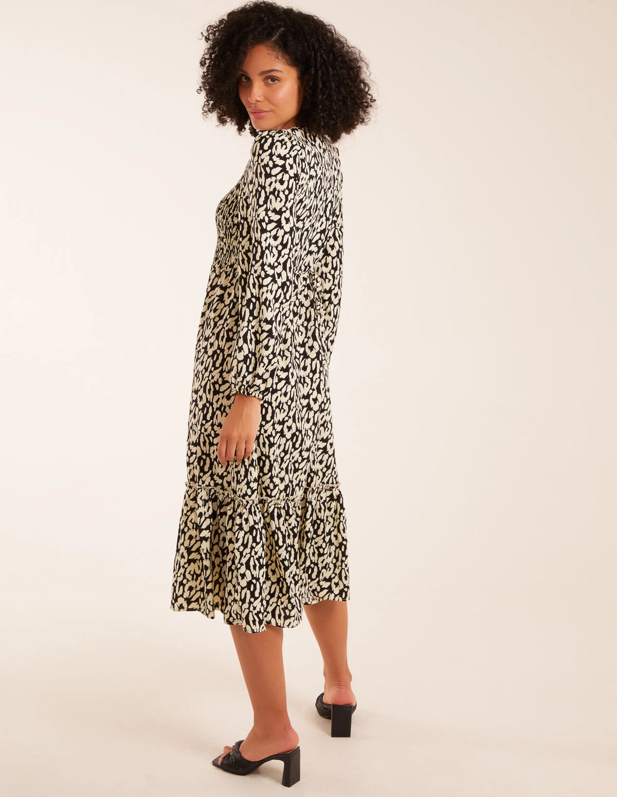 Animal Print Shirred Long Sleeve Midi Dress 4 Animal Print Shirred Long Sleeve Midi Dress - Image 4
